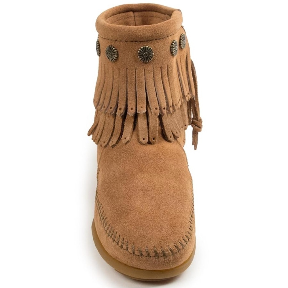 Minnetonka Tan Fringe Moccasins